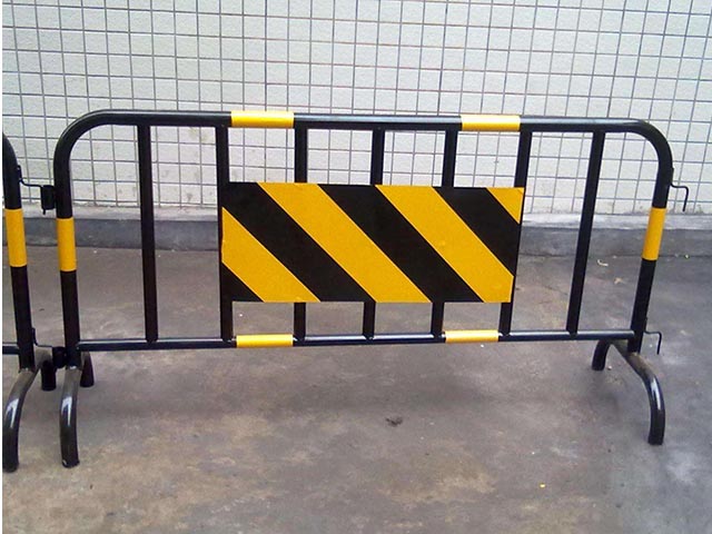 施工铁马护栏